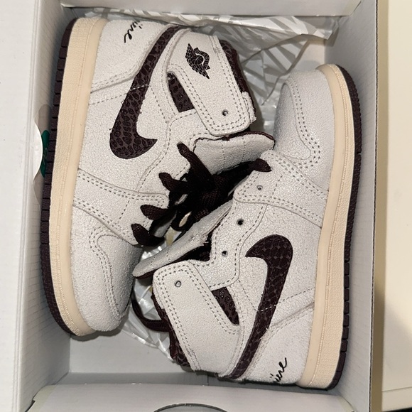 A Ma Maniere Jordan Retro 1 TD - Picture 5 of 5